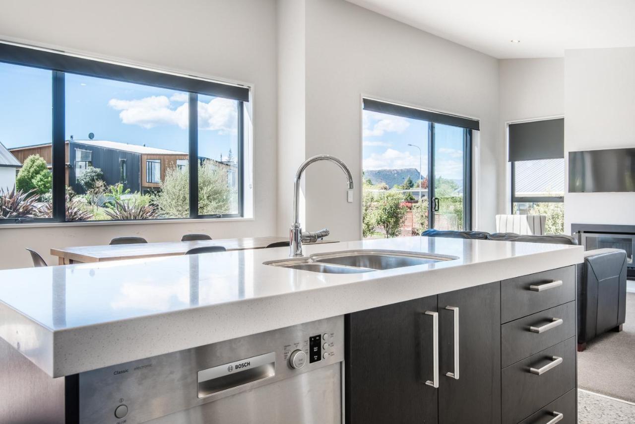 Simply Stunning Villa Wanaka Exterior foto